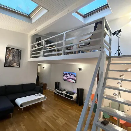Апартаменты Duplex De Charme Париж